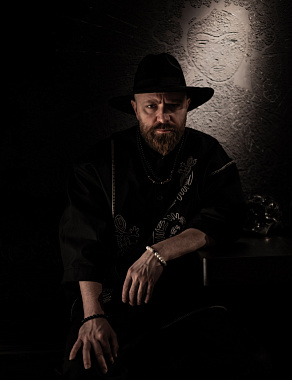 Артем Перук